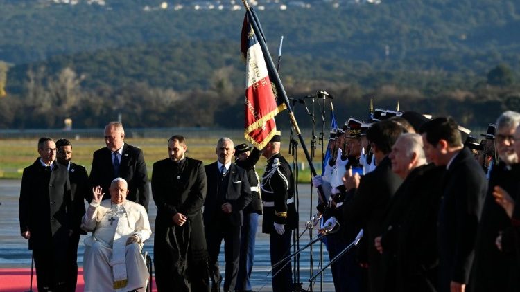 Francisco en Córcega: por primera vez un papa visita la isla francesa