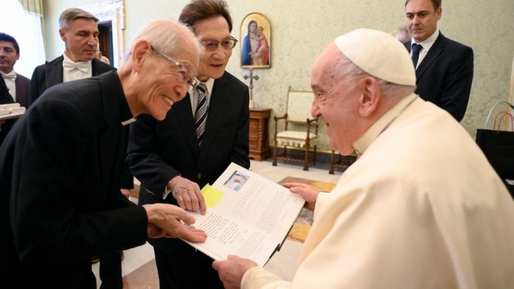 Francisco honró a los 'cristianos ocultos' de Japón y su fe