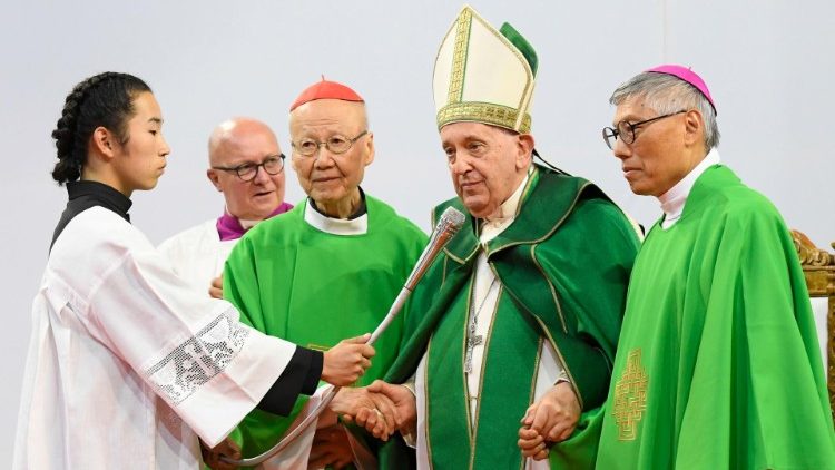 Francisco instó a los católicos chinos a ser 'buenos cristianos y buenos ciudadanos'