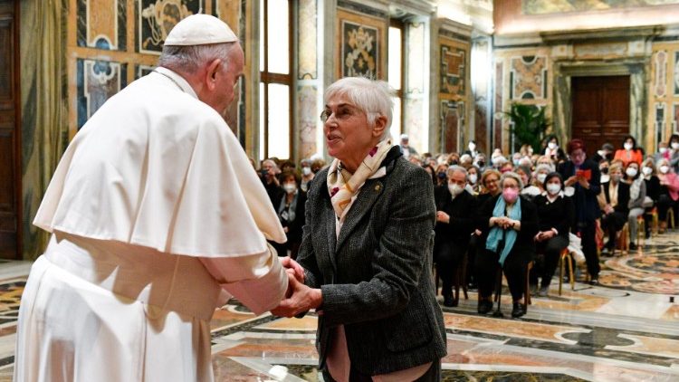 Francisco: "La guerra es fruto de la lógica del poder que hay que cambiar"