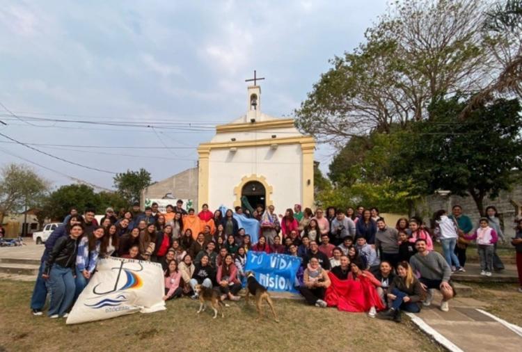 Goya: Mons. Canecín impulsa una mayor participación de los jóvenes en la Iglesia