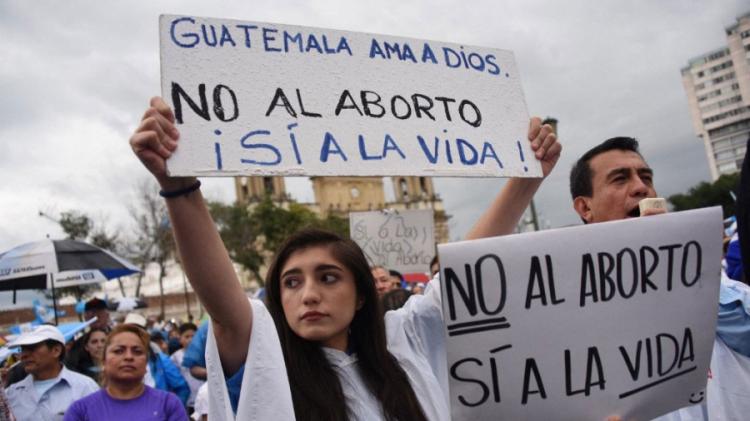 Guatemala aprobó una nueva Ley de Protección de la Vida y la Familia