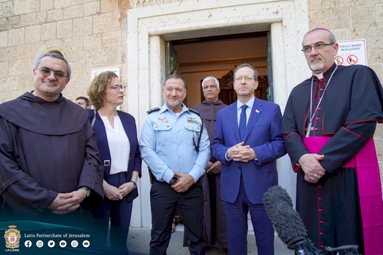 Haifa: el presidente israelí visitó el Monasterio Stella Maris, objeto de actos vandálicos
