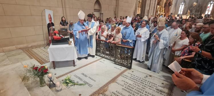 Homenaje al venerable cardenal Pironio en el 25° aniversario de su muerte