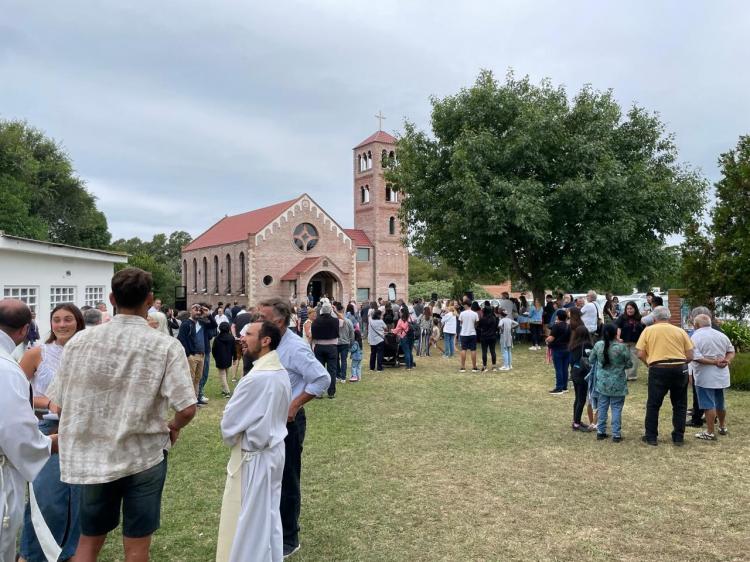 Sierra de los Padres: inauguración y consagración de la nueva capilla La Peregrina