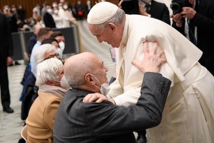 'Intercede por nosotros': el adiós del Secretariado para la Familia al Papa Francisco 'Intercede por nosotros': el adiós del Secretariado para la Familia al Papa Francisco