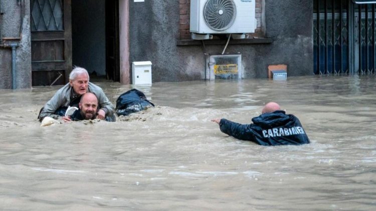 Inundaciones en Italia: oración y cercanía del Papa respecto de las víctimas