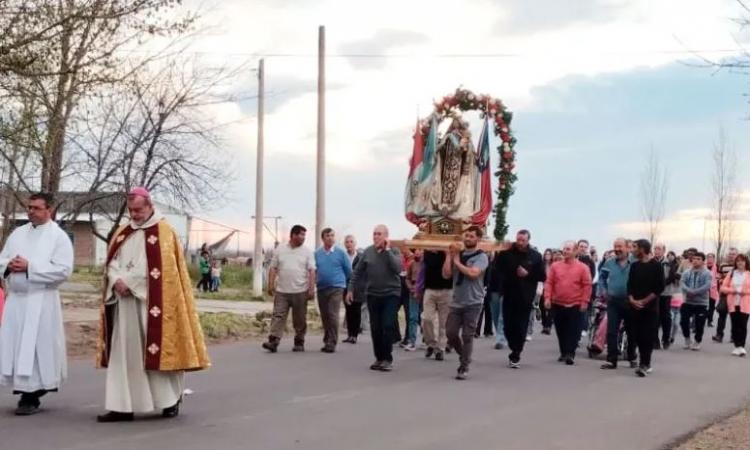 Jaime Prats honró a Nuestra Señora del Carmen de Cuyo