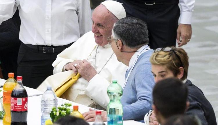 Jornada de los Pobres: El Papa almorzará este domingo con 1.300 indigentes
