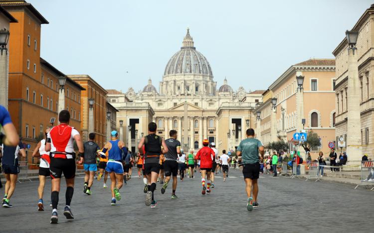 #Jubileo 2025: maratón romana tras las huellas de los peregrinos