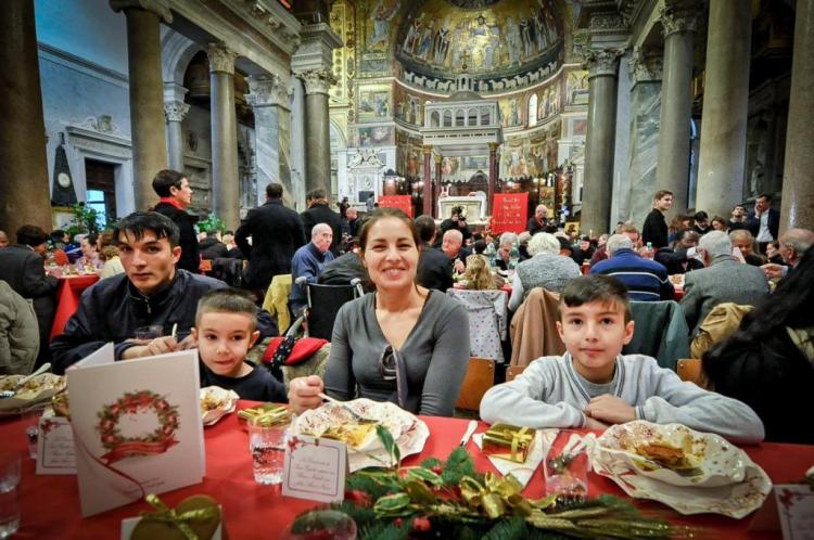 La Comunidad de San Egidio prepara su tradicional almuerzo de Navidad