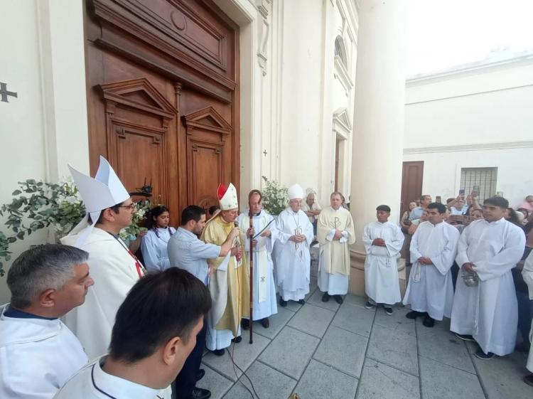 La Iglesia de Lomas de Zamora inició el Año Jubilar valorando la dignidad de cada persona