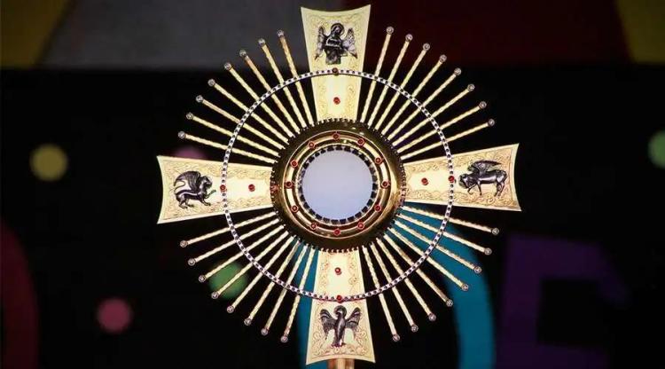 La misa de Corpus Christi será transmitida en vivo por canal Orbe 21