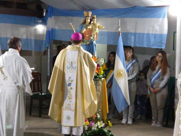 La parroquia María Auxiliadora celebró 90 años de vida
