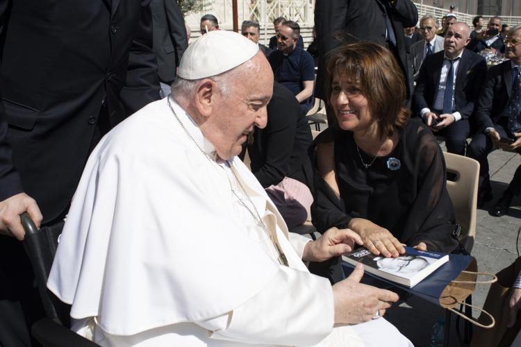 La presidente de ACDE se reunió con el Papa Francisco en el Vaticano