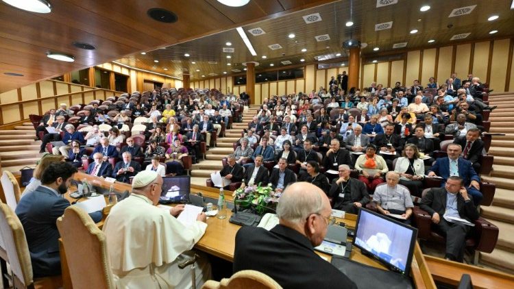 'La sinodalidad debe convertirse en un estilo de Iglesia', pidió el Papa
