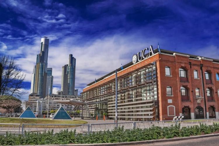 La Universidad Católica Argentina celebra el 67° aniversario de su fundación La Universidad Católica Argentina celebra el 67° aniversario de su fundación