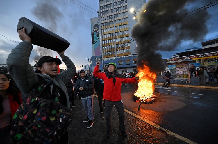 La violencia 'nunca será el camino para construir un Ecuador mejor', dicen los obispos La violencia 'nunca será el camino para construir un Ecuador mejor', dicen los obispos