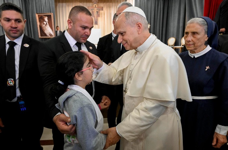 Líbano: El Papa alertó contra una sociedad que persigue 'falsos mitos'