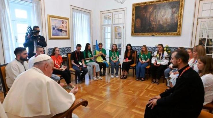 Lisboa 2023: Francisco se reunió en privado con jóvenes ucranianos