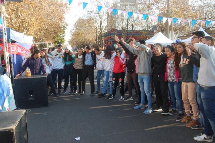 Los jóvenes de Quilmes celebraron la alegría de encontrarse en el JovenFest