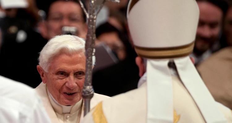 Los obispos argentinos destacan la fe robusta y caridad ejemplar de Benedicto XVI