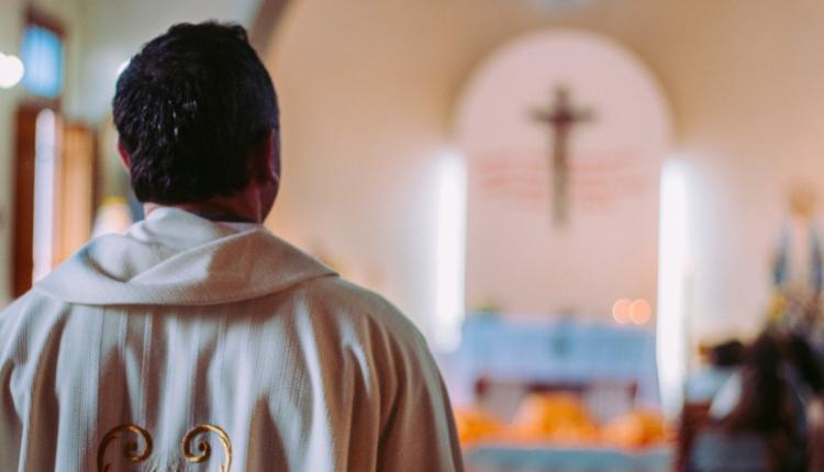 Los obispos colombianos aprueban líneas guías para protección de niños y vulnerables
