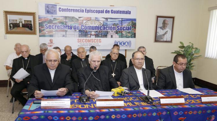 Los obispos de Guatemala condenan "el desborde de la violencia" que enluta al país