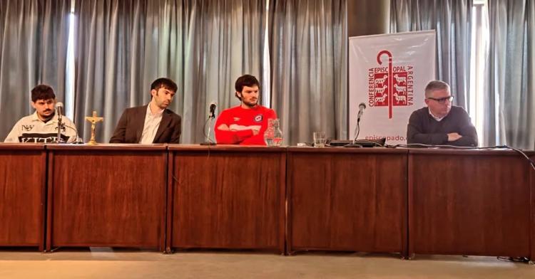 Los obispos dialogan sobre las nuevas culturas digitales y sus incidencias