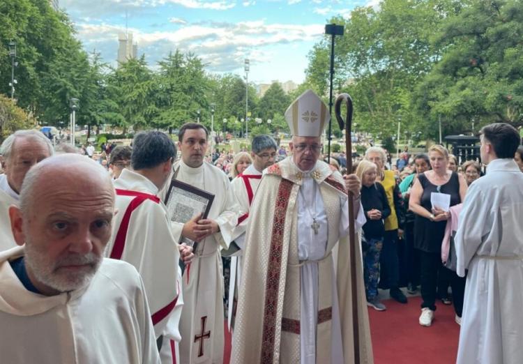 Mar del Plata: Mons. Giobando pidió 'hacer mejor este mundo en que vivimos'