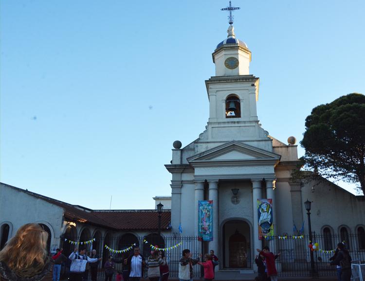 Merlo-Moreno celebra "25 años caminando juntos, acompañados por María de Guadalupe"