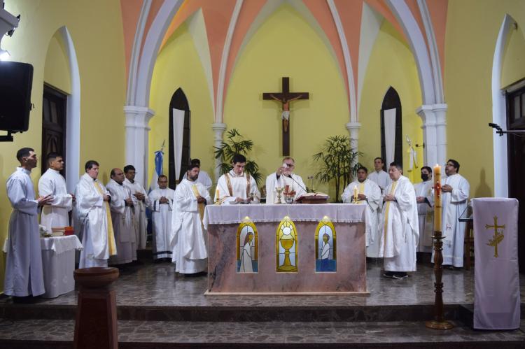 Seminaristas de Posadas recibieron los ministerios del acolitado y el lectorado