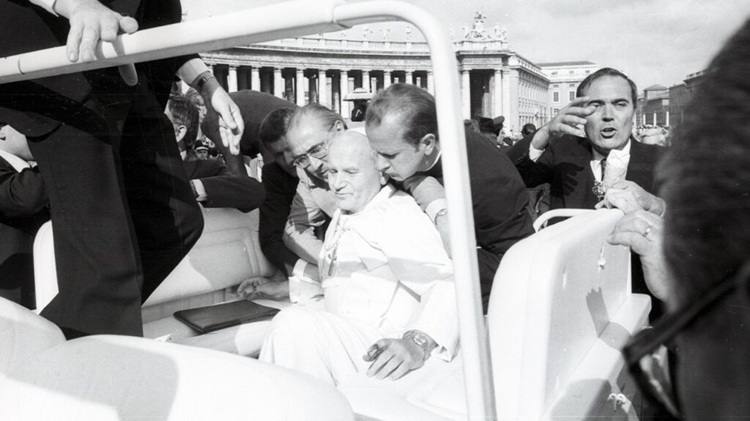 Misa en la basílica de San Pedro conmemoró el atentado contra san Juan Pablo II Misa en la basílica de San Pedro conmemoró el atentado contra san Juan Pablo II