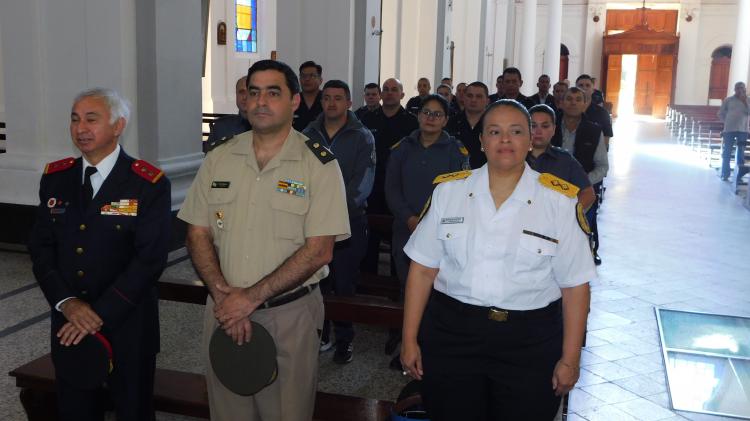 Misa por el 201° aniversario de la Policía Federal Argentina en la catedral de Goya