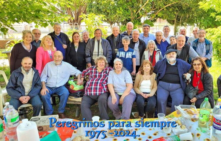 Misa y reunión de los participantes de la primera Peregrinación a Luján