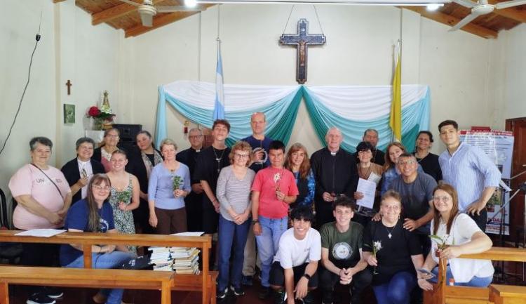 Mons. Bitar presidió una jornada de oración por la unidad y la paz en Oberá Mons. Bitar presidió una jornada de oración por la unidad y la paz en Oberá