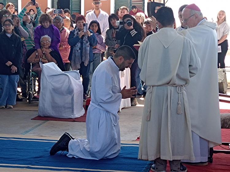 Mons. Bokalic ordenó un nuevo diácono en Santiago del Estero