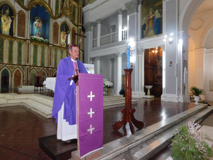 Mons. Canecín destacó el ejemplo de confianza y entrega en la fe de los niños Mons. Canecín destacó el ejemplo de confianza y entrega en la fe de los niños