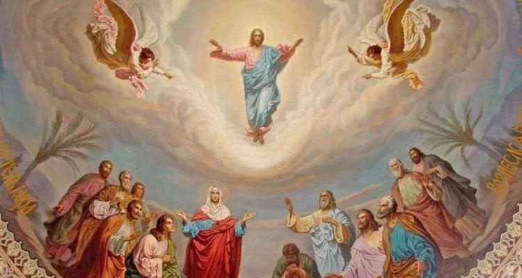Mons. Castagna: 'Está con el Padre y entre los hombres' Mons. Castagna: 'Está con el Padre y entre los hombres'