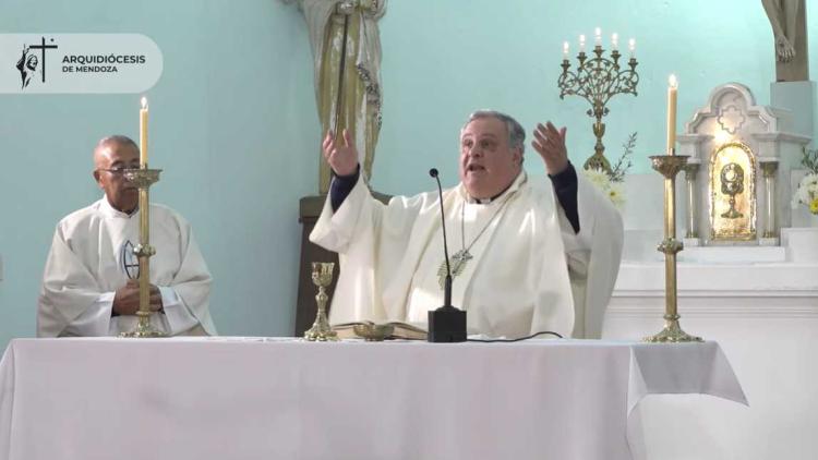 Mons. Colombo: "Corpus Christi, un verdadero compromiso de fe"