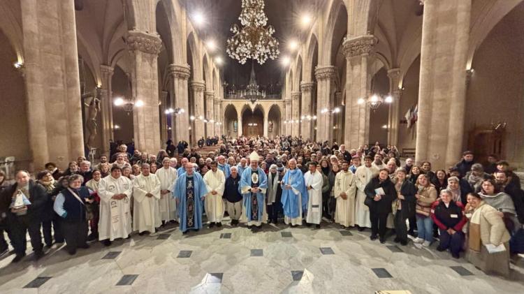 Mons. Colombo: 'La vida consagrada, signo de esperanza en medio de la crisis' Mons. Colombo: 'La vida consagrada, signo de esperanza en medio de la crisis'