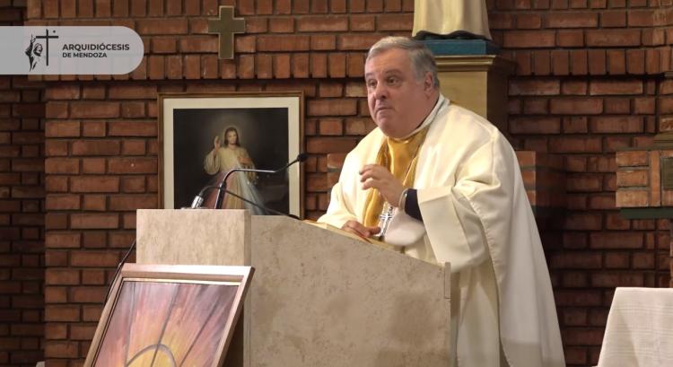 Mons. Colombo: "Que nuestras comunicaciones estén a la altura de la dignidad humana"