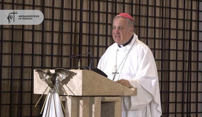 Mons. Colombo: "Redescubrirnos hermanos y necesitados de Dios"