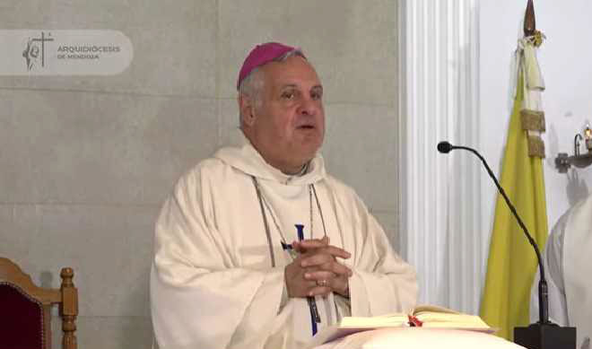 Mons. Colombo: 'Testimoniar lo grande de Dios en la vivencia de la fraternidad comunitaria'