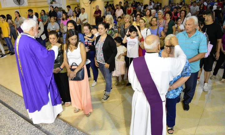 Mons. Conejero Gallego invita a vivir la Cuaresma con esperanza y alegría Mons. Conejero Gallego invita a vivir la Cuaresma con esperanza y alegría