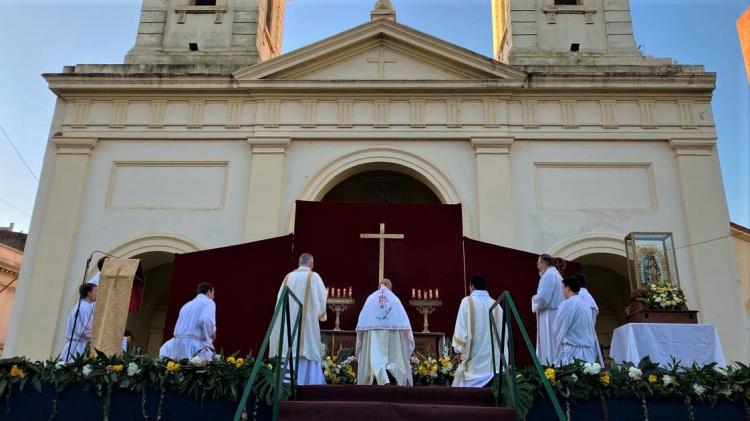 Mons. Fenoy: 'Toda la vida tiene que ser Eucaristía'