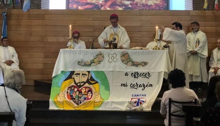 Mons. García Cuerva, a agentes de la caridad: 'Estar al lado de los crucificados de hoy'