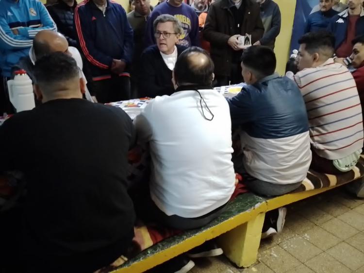 Mons. García Cuerva estuvo con los presos del penal de Devoto