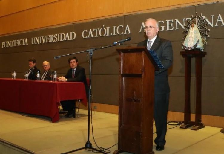 Mons. García Cuerva cerrará las Jornadas de Derecho y Economía UCA-FAERA