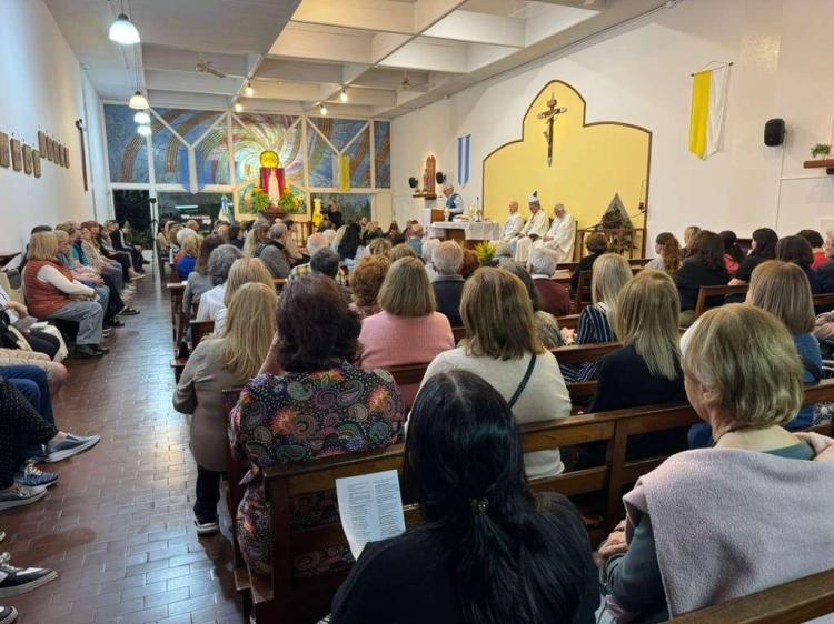 Mons. García Cuerva: 'La Virgen nos dejó un compromiso, ella sigue entre nosotros' Mons. García Cuerva: 'La Virgen nos dejó un compromiso, ella sigue entre nosotros'